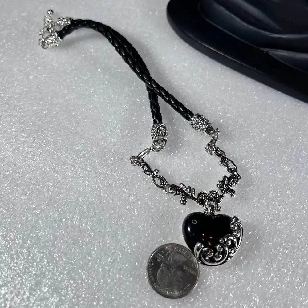 Retro Black Dark Witchy Goth Dark Heart Scroll Necklace Set Deadstock NEW NWT